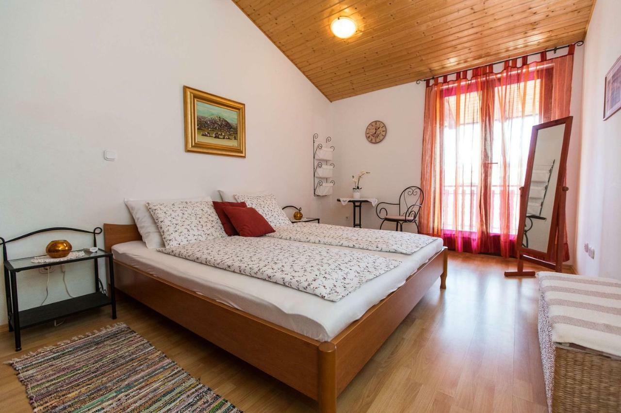 Apartments Faro & Mondo Crikvenica Eksteriør billede