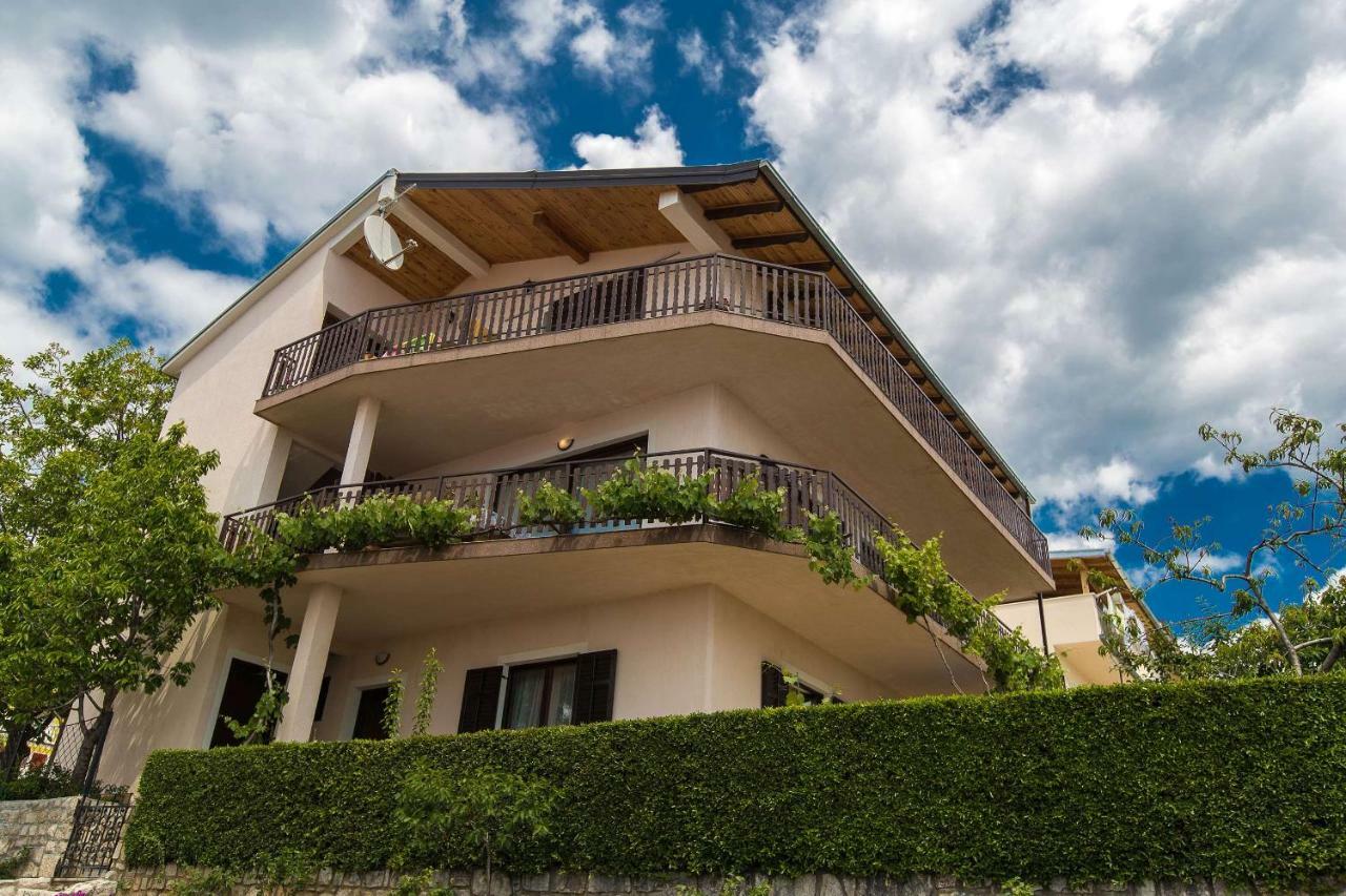 Apartments Faro & Mondo Crikvenica Eksteriør billede